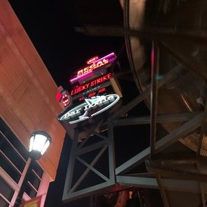 Meet your Posher, Gilbert